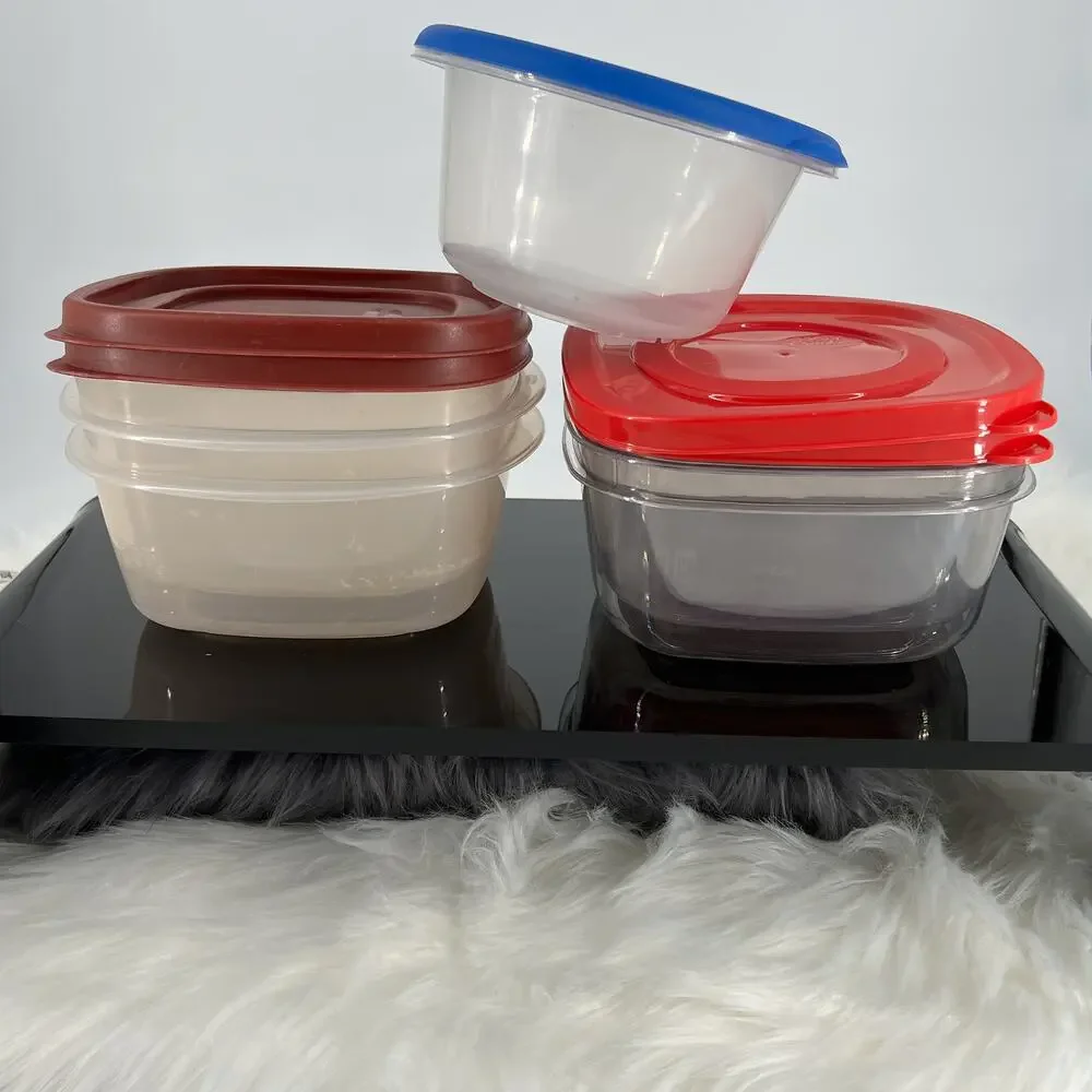 Rubbermaid Betty Crocker Bundle  3-5 Cup Capacity (5 Containers with Lids)